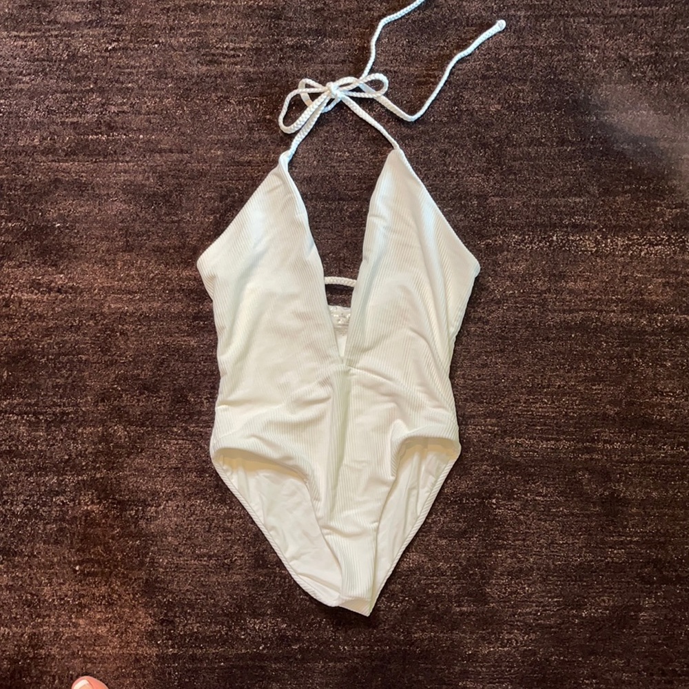 FRANKIE’S BIKINIS White Plunge One-Piece (M)